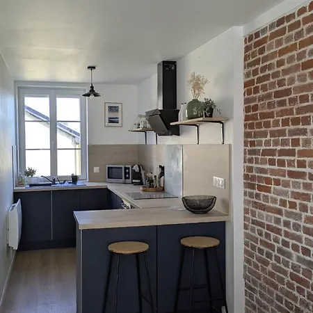 Maison Saint-sauveur 라리비에르생소뵈르